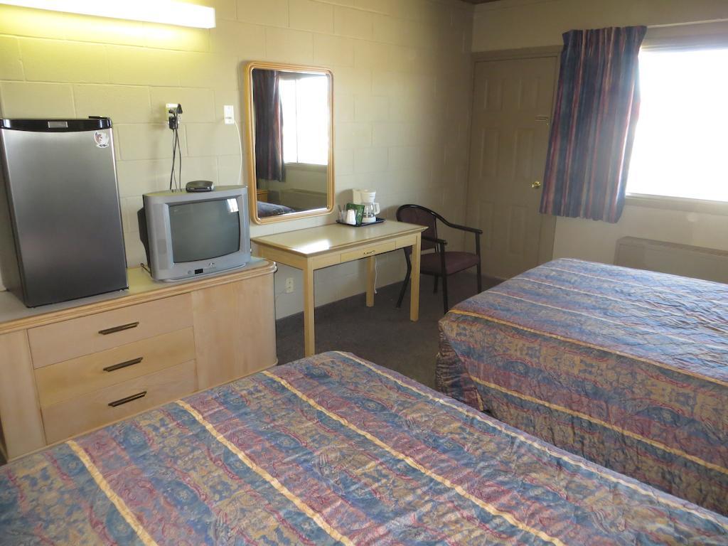 ساسكاتون Westgate Inn الغرفة الصورة